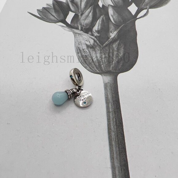 Pandora Glow-in-the-dark Lightbulb Double Dangle Charm - Picture 8 of 8